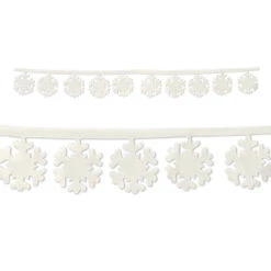 Club Pack Of 24 Christmas Fabric Snowflake Garland Decorations 47"