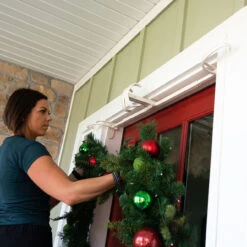 9" X 26" Cotton White Single Door Garland Christmas Hanger -Best Christmas Store dvlc v 20720 wht 005 99813.1667557009