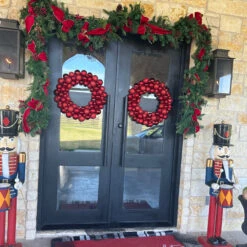 Red Hot 3-Finish Shatterproof Ball Christmas Wreath, 24-Inch -Best Christmas Store northlight sm91058 cxpic 60054.1671658068