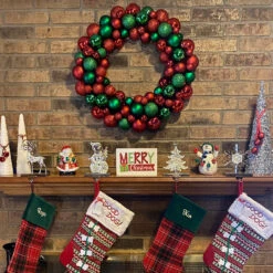 Red And Green 3-Finish Shatterproof Ball Christmas Wreath - 24-Inch, Unlit -Best Christmas Store northlight sm91063 cxpic 64074.1675793209