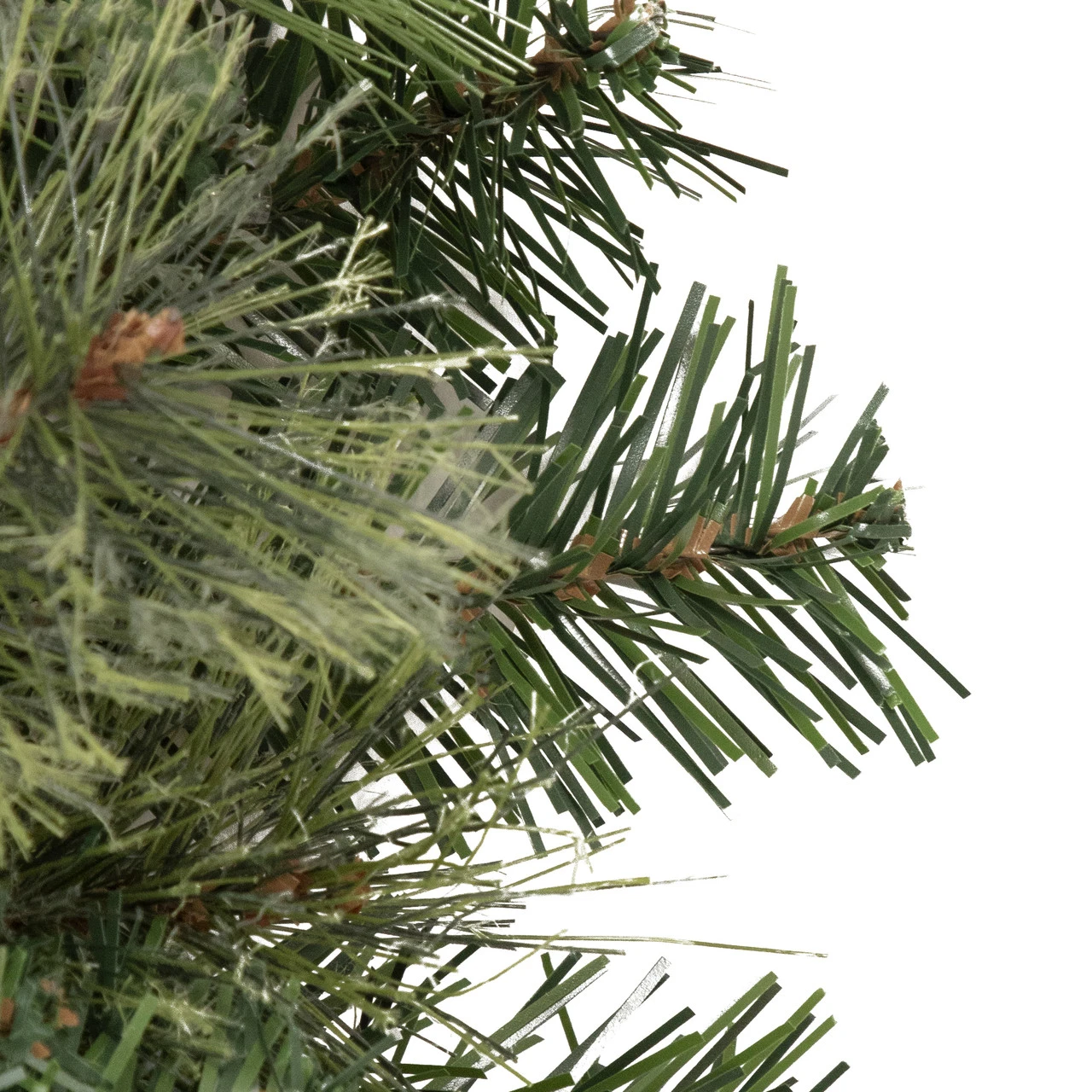 Kingston Cashmere Pine Commercial Size Artificial Christmas Wreath, 60-Inch, Unlit 3 Kingston Cashmere Pine Commercial Size Artificial Christmas Wreath, 60-Inch, Unlit - Image 3