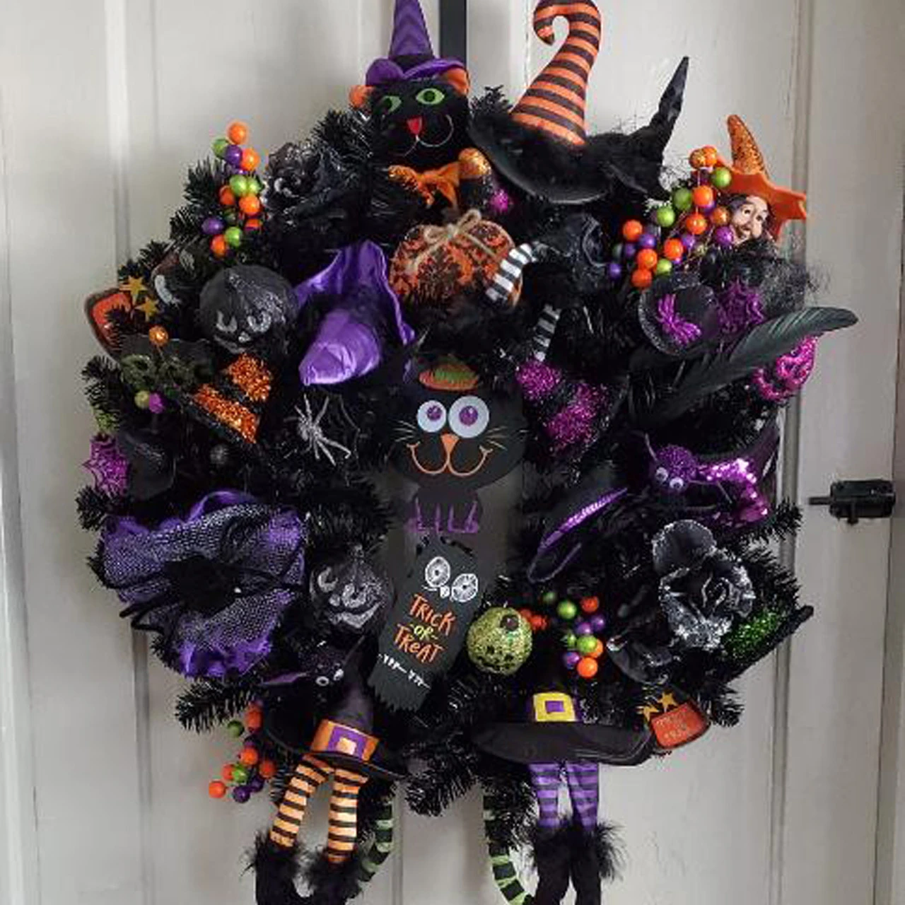 24" Black Colorado Spruce Artificial Halloween Wreath, 24-Inch, Unlit 4 24" Black Colorado Spruce Artificial Halloween Wreath, 24-Inch, Unlit - Image 4