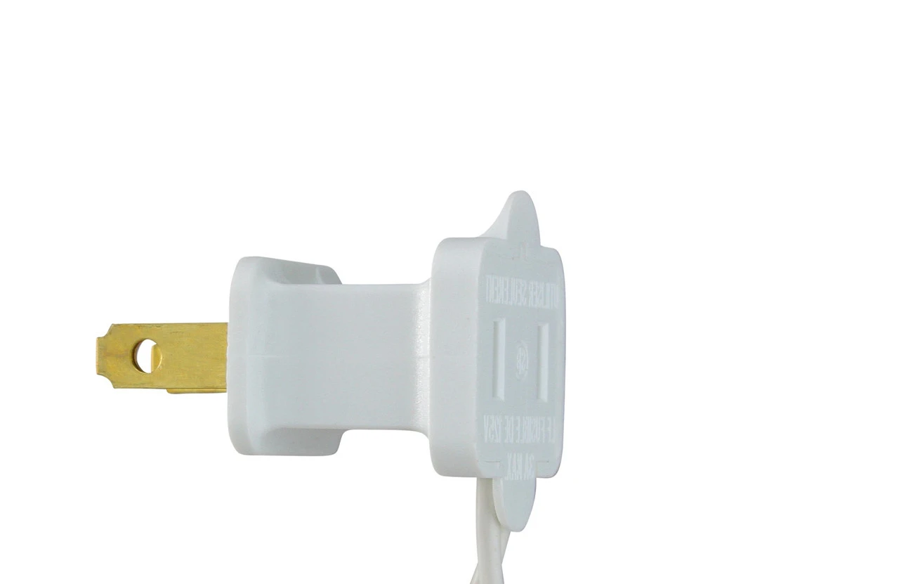 10-Count Frosted White G50 Globe Patio Light Set, 9ft White Wire 3 10-Count Frosted White G50 Globe Patio Light Set, 9ft White Wire - Image 3