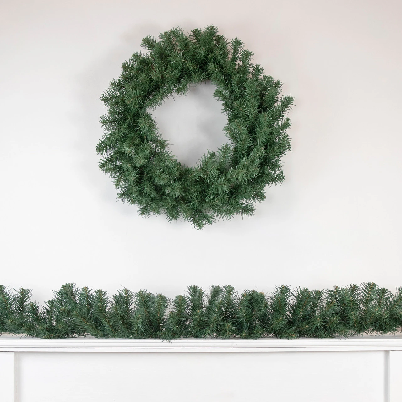 Dakota Red Pine Artificial Christmas Wreath - 24-Inch, Unlit 2 Dakota Red Pine Artificial Christmas Wreath - 24-Inch, Unlit - Image 2